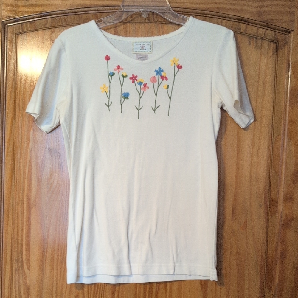 Susan Bristol Size A Floral Embroidered WhiteTop